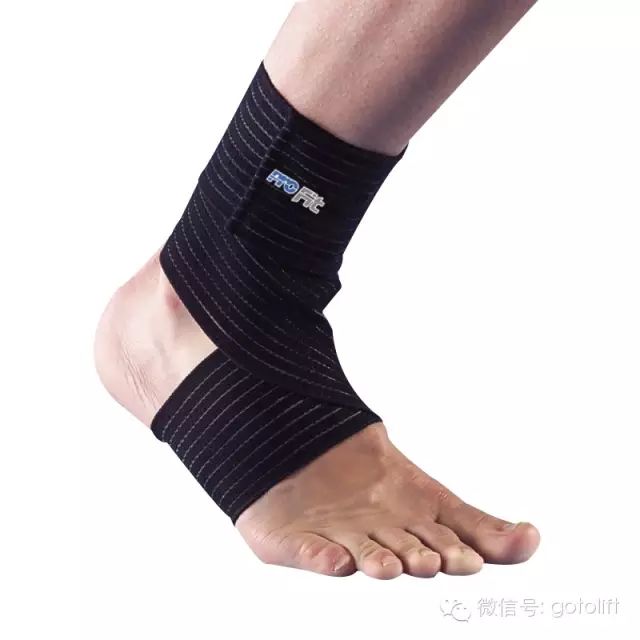 健身手套大小怎么選_健身手套小還是大點好_健身手套選擇大一點還是小一點