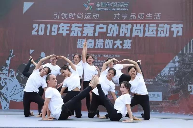 瑜伽健身動起來肚子疼_健身動起來瑜伽_瑜伽健身動起來腰疼