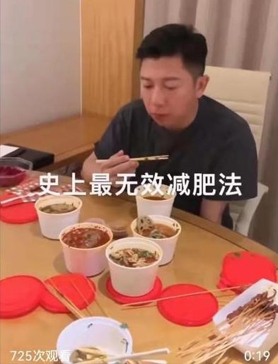 健身戴不戴手套_戴手套健身的壞處_戴手套健身的好處