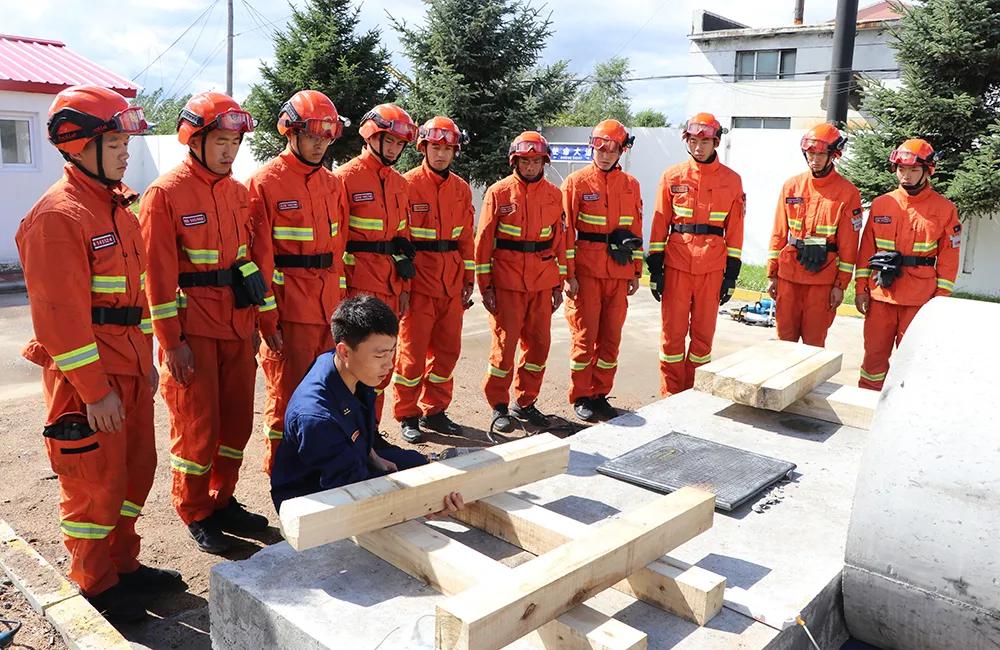 開yun體育app入口登錄 東極火焰藍 | 特種災害救援技能培訓系列——地震救援篇