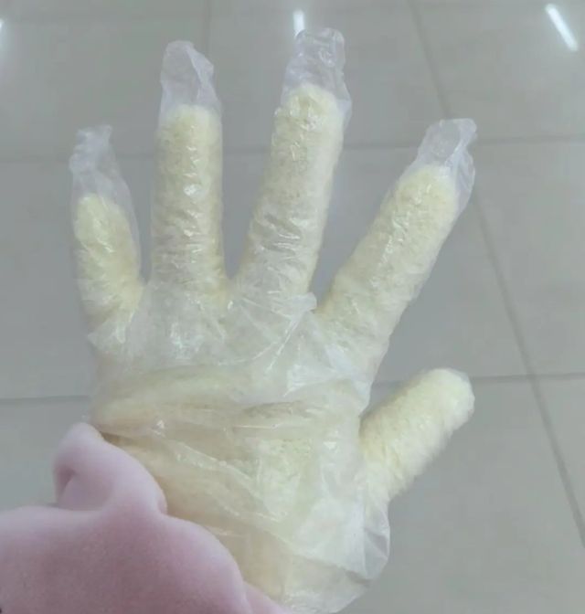 便攜洗護(hù)套裝制作_一次性手套多種用途_健身手套 小了