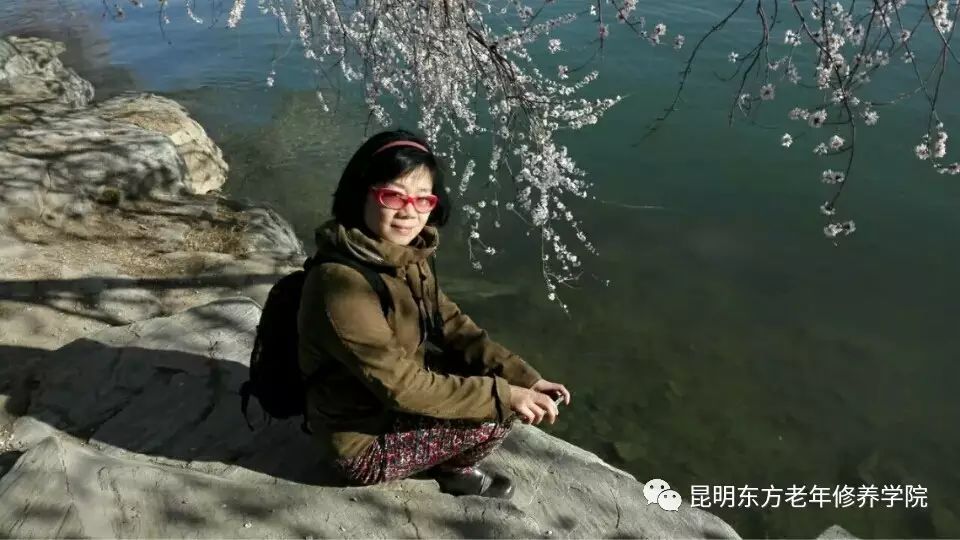 二十四節中老年健身體操_中老年建身體操_體操健身老年節中班教案