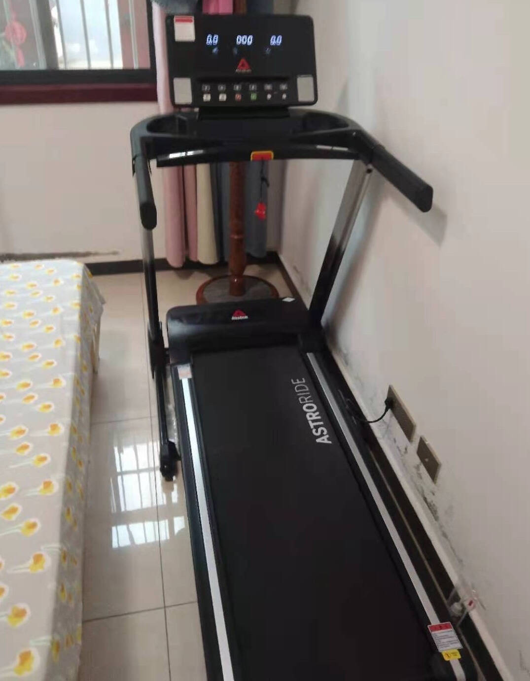 銳步(Reebok)A2型跑步機(jī)使用體驗(yàn)怎么會(huì)？的第1張示圖