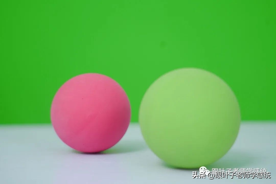 感統(tǒng)訓(xùn)練單腿椅_感統(tǒng)課獨(dú)腳凳的目的_椅子練腿